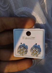Korean Pearl Flower Stud Earrings