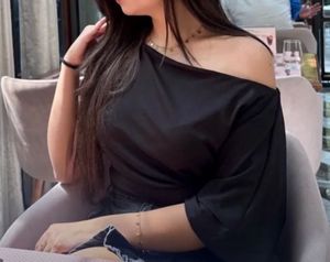 Chic One Shoulder Black Top