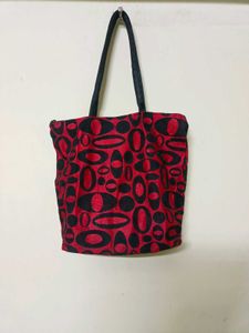 Red &amp; Black Oval Print Tote Bag
