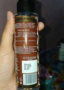 Vanilla body oil + chocolate wax powder