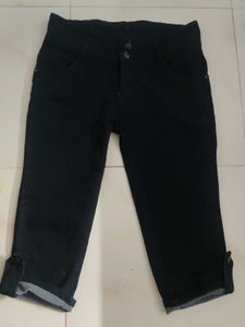 Women's Black Capri Pants