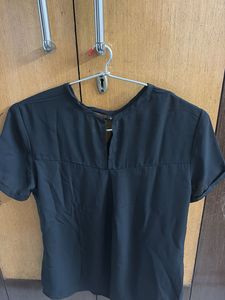 Chic Black V-Neck Top