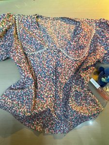 Chic Floral Print Puff Sleeve Top