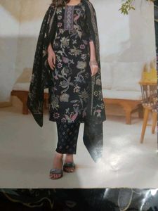 Elegant Floral Print Kurta Set with Dupatta/ ready
