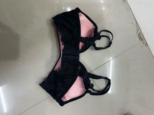 Stylish Pink &amp; Black Padded Bra