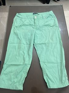 Capri Pants - Green