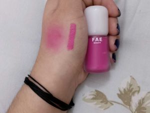 fae beauty witty blush with free sheglam love cake