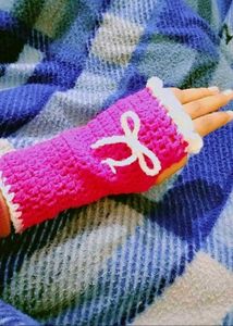 Crocheted Arm Warmers with Bows
