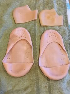 Set Of Silicon Socks And Heel Support