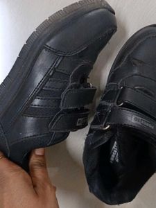 Force 10 by Liberty Black Shoes(6 years best fit)