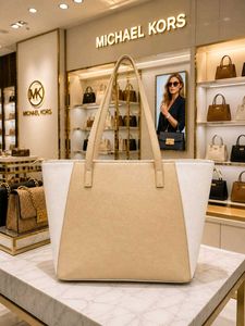 MICHAEL KORS* *MK MEDIUM TOTE* *7A HIGH END QUALIT