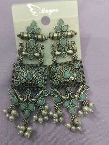 Stunning Teal Stone &amp; Pearl Earrings🤩