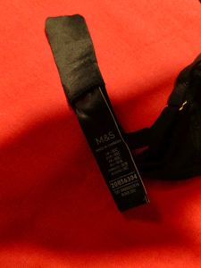 Women’s Black Lace Underwired Bra 30C