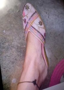 Embroidered Ethnic Flats / Juttis