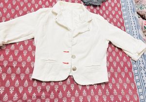 Crop Jacket.. 3-4 Times Worn… Looks Very Elegant