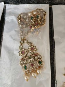 jewellery set