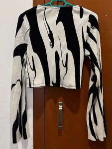 V-Neck Twisted Zebra Print Flared Sleeve Top