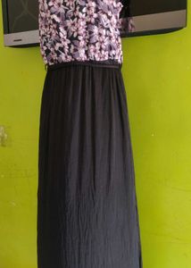 LONG BLACK GOWN/DRESS