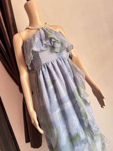 Chic Floral Ruffle Dress