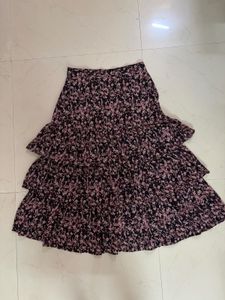 Street 9 Tiered Floral Midi Skirt