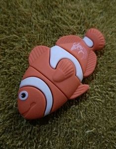 Clownfish USB 2.0 Flash Drive - 4GB Pen-Drive