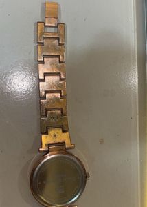 Elegant Rose Gold Crystal Watch