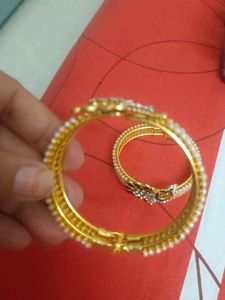 Elegant Peacock Pearl Bangles