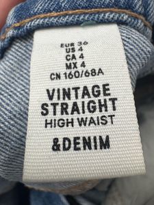 HnM Classic Blue straight Leg Jeans