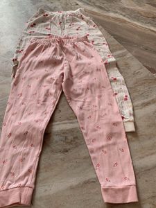 2 pyjamas