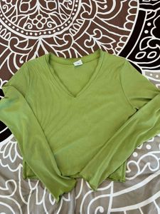 Green Long Sleeve Ribbed V-Neck Top