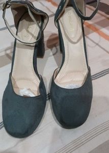 Dressberry Embellished Heels..size 41