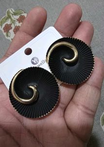 Unique Black & Gold Swirl Earrings