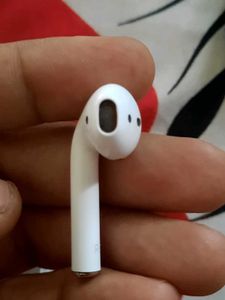 Apple Airpords Wireless Earbuds with Charging Case
