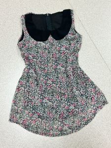 Floral Peter Pan Collar Top