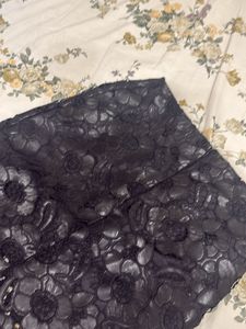 Black Lace Floral Pencil Skirt