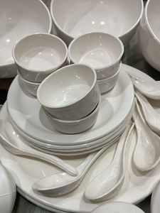 White Dinning Set