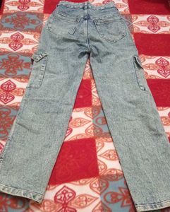 Light wash Cargo jeans 🩵