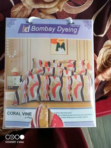 Bombay Dyeing Coral Vine Bedsheet