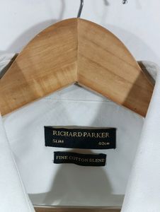 White Plain Slim Fit Formal Shirt (Men)