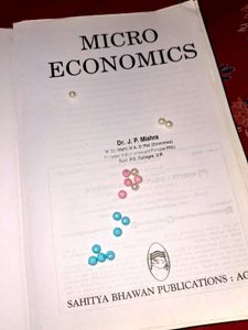 'Microeconomics Textbook🫧🧠