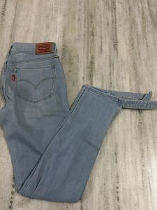 Levi's 710 Super Skinny Jeans