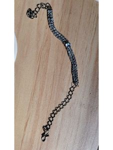 Sparkling Chain Bracelet with Gem