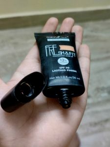 Combo For Ayesha Eyeliner And Foundation