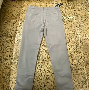 BRAND NEW GREY STRAIGHT JEANS FOR MEN