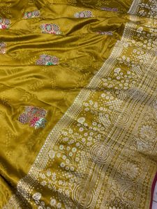 Beautiful Yellow Saree With Blouse