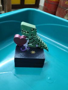 3D Printed Dinosaur with Heart