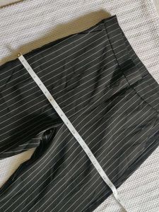 Striped Wide-Leg Cropped Trousers