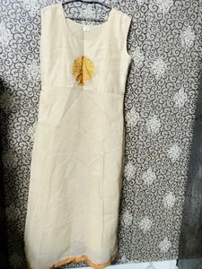 Elegant Off white colour Kurti with Shrug