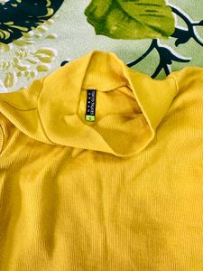 Yellow Ribbed Mock Neck Tank Top (S)