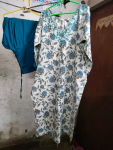 Elegant Printed Kurta and pants.